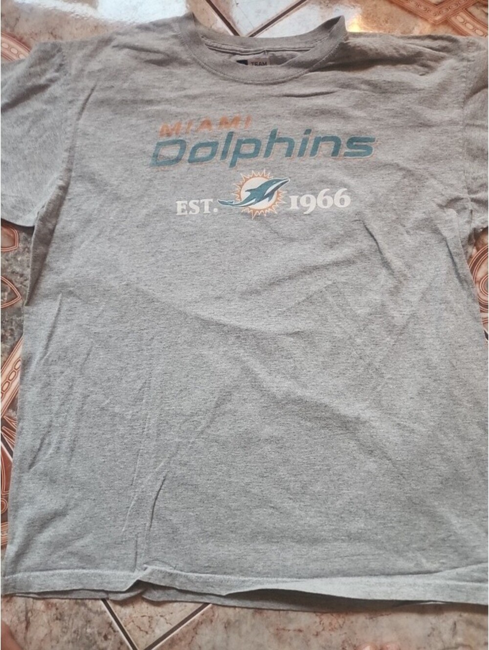 NFL Miami Dolphins Shirt Mens L Gray Graphic Short Sleeve